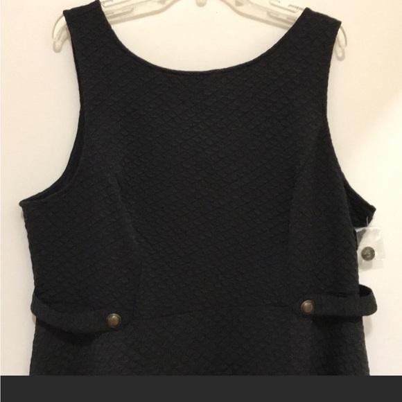 NWT MODCLOTH midi dress in black w/adorable side buttoning - Plus sized - Picture 4 of 5